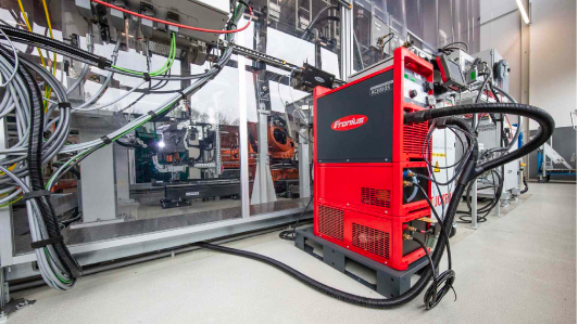 ACERIOS hot active plasma technology from FRONIUS removes particulate and film impurities from both metallic and non-metallic surfaces.